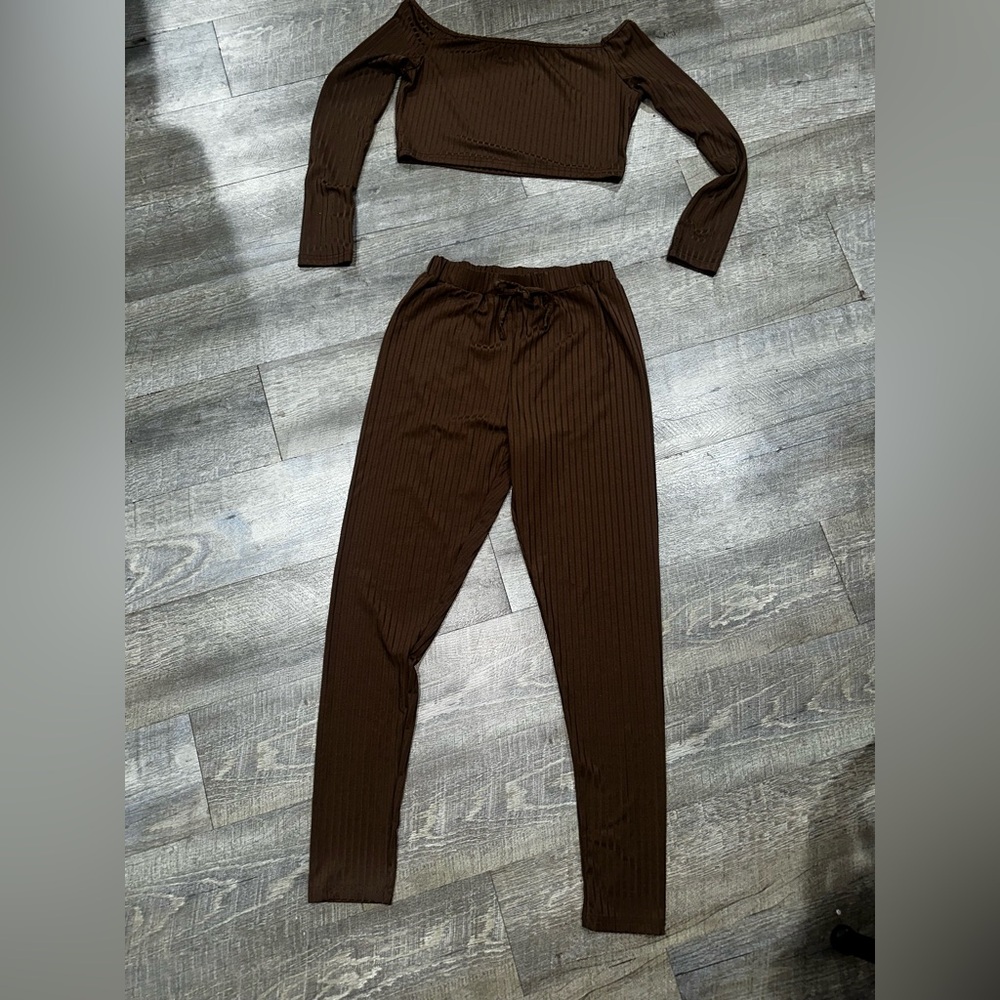 Brown Ribbed Two-Piece Set